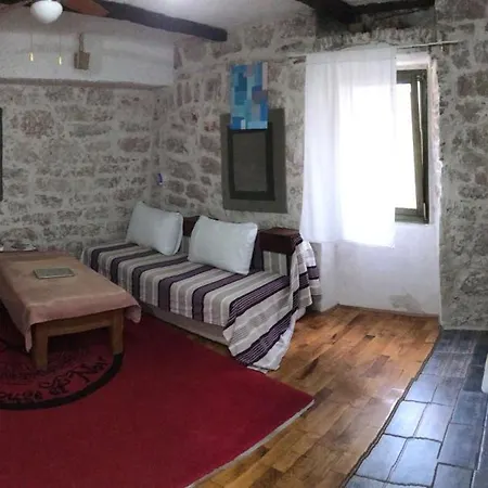 Grosse In Mit Terrasse Und Whirlpool Betina (Sibenik-Knin)